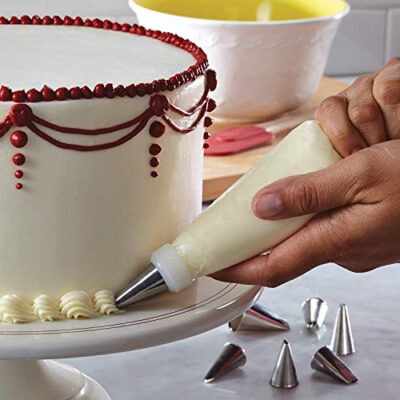 Cake Decorator 15 Piece